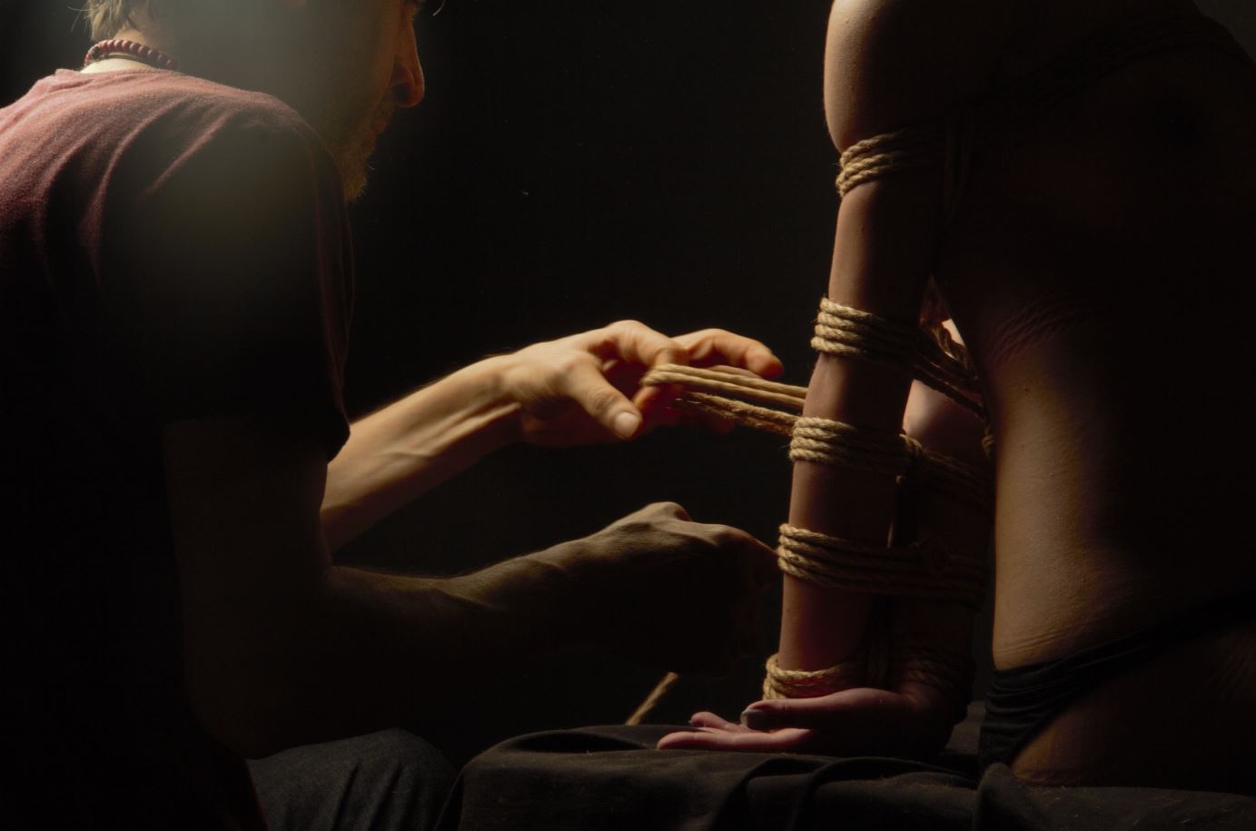 Shibari - kinbaku ayrımında rigger, nawashi ve bakushi farklılığı