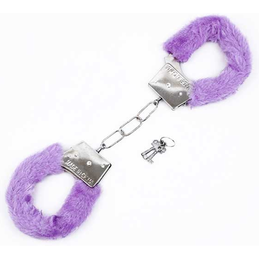 Fetiş fantezi mor peluşlu metal kelepçe fetiş fantezi mor peluşlu metal kelepçe, ilişki esnasında kontrol altında tutmayı sevenler, farklı pozisyonları keşfetmek veya bsdm gibi hakimiyet isteyenler için üretilmiştir. Renkli ve yumuşak peluş kaplaması ile bileklere daha yumuşak temas eder. Boyutu ayarlanabilir ve tüm bilek kalınlıklarına uyumludur. Paket içeriğinde 2 anahtar mevcuttur. Ancak anahtarlar kaybolur korkusu...