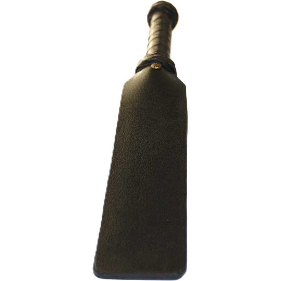 Layer paddle bir ahşap sapa sabitlenerek sağlamlaştırılan paddle, çift katmanlı olup hakiki birinci sınıf 3mm kalınlığında deri kullanılarak yapılmaktadır. Tok ve güçlü bir durum için tasarlanmıştır.
